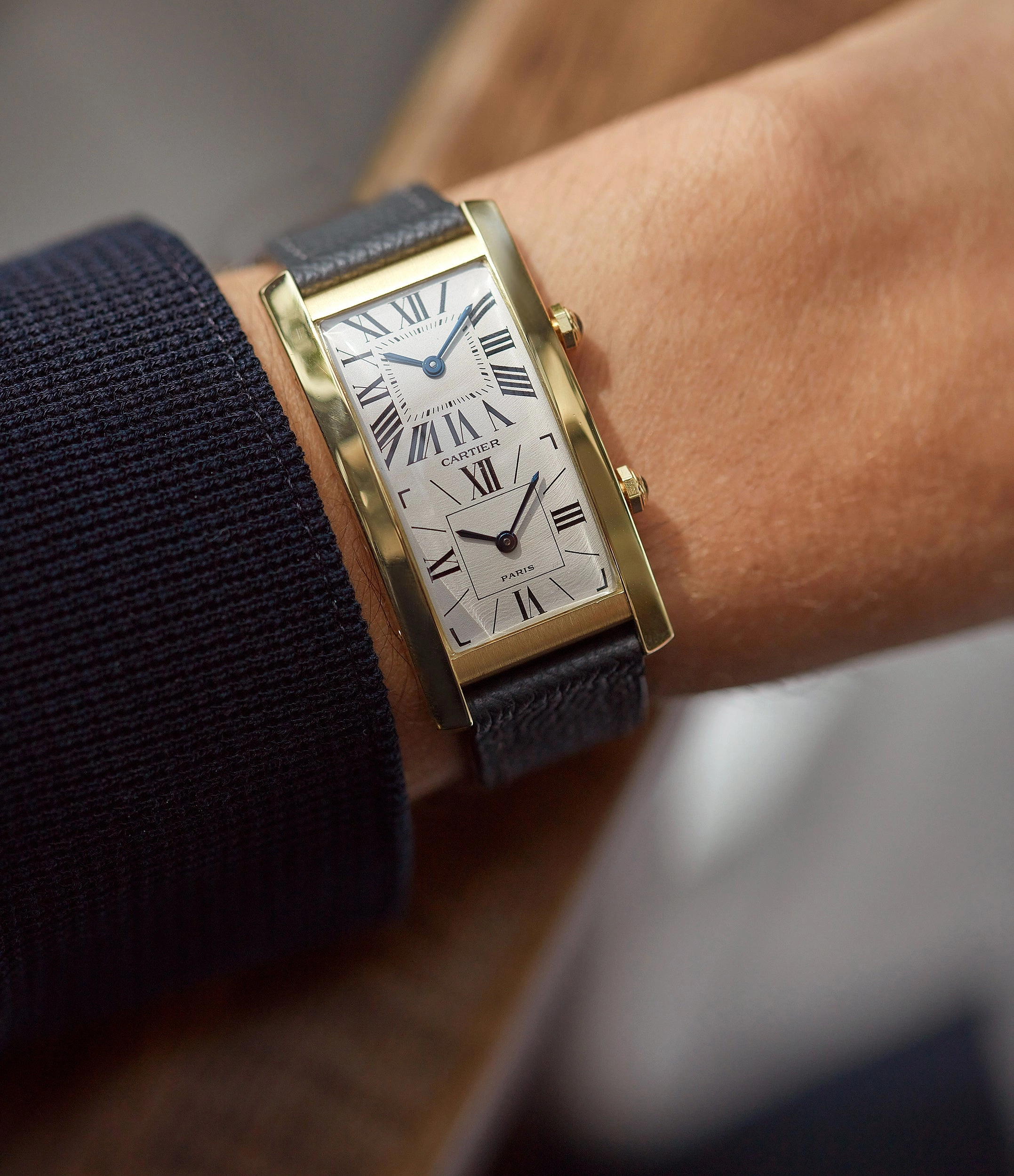 Tank Cintre | Dual-Time | Yellow Gold