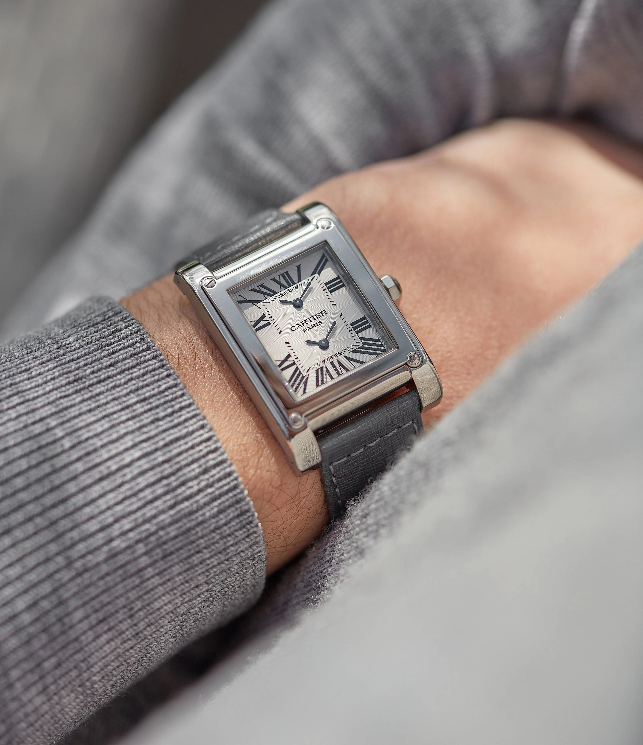 Tank  Vis | Dual-Time | White Gold