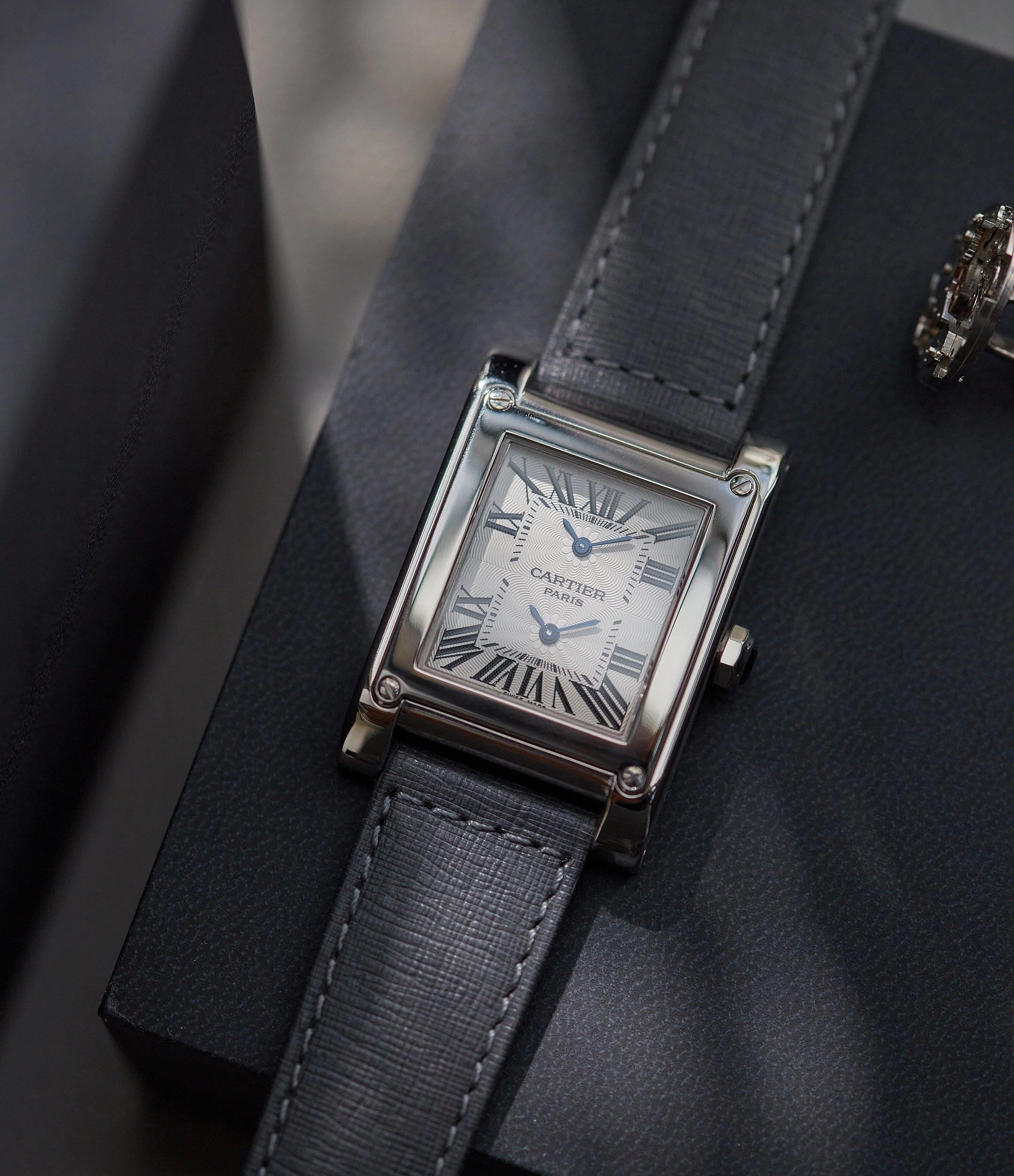 Tank  Vis | Dual-Time | White Gold