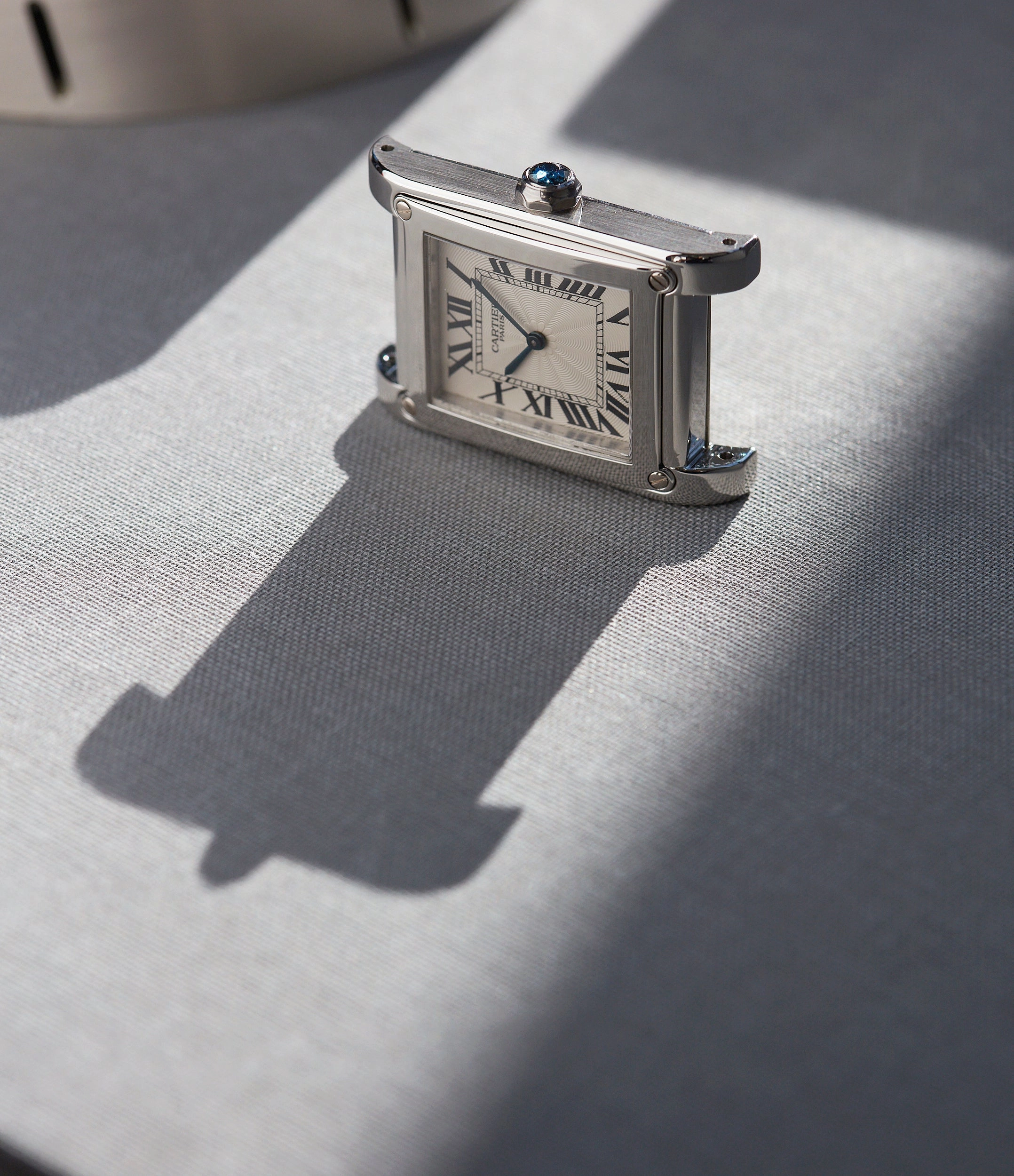 Tank  Vis | Platinum