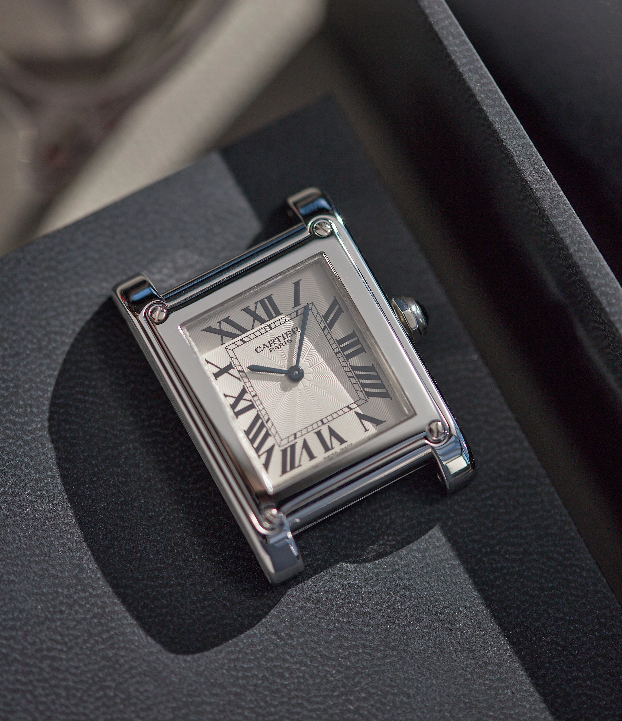 Tank  Vis | Platinum