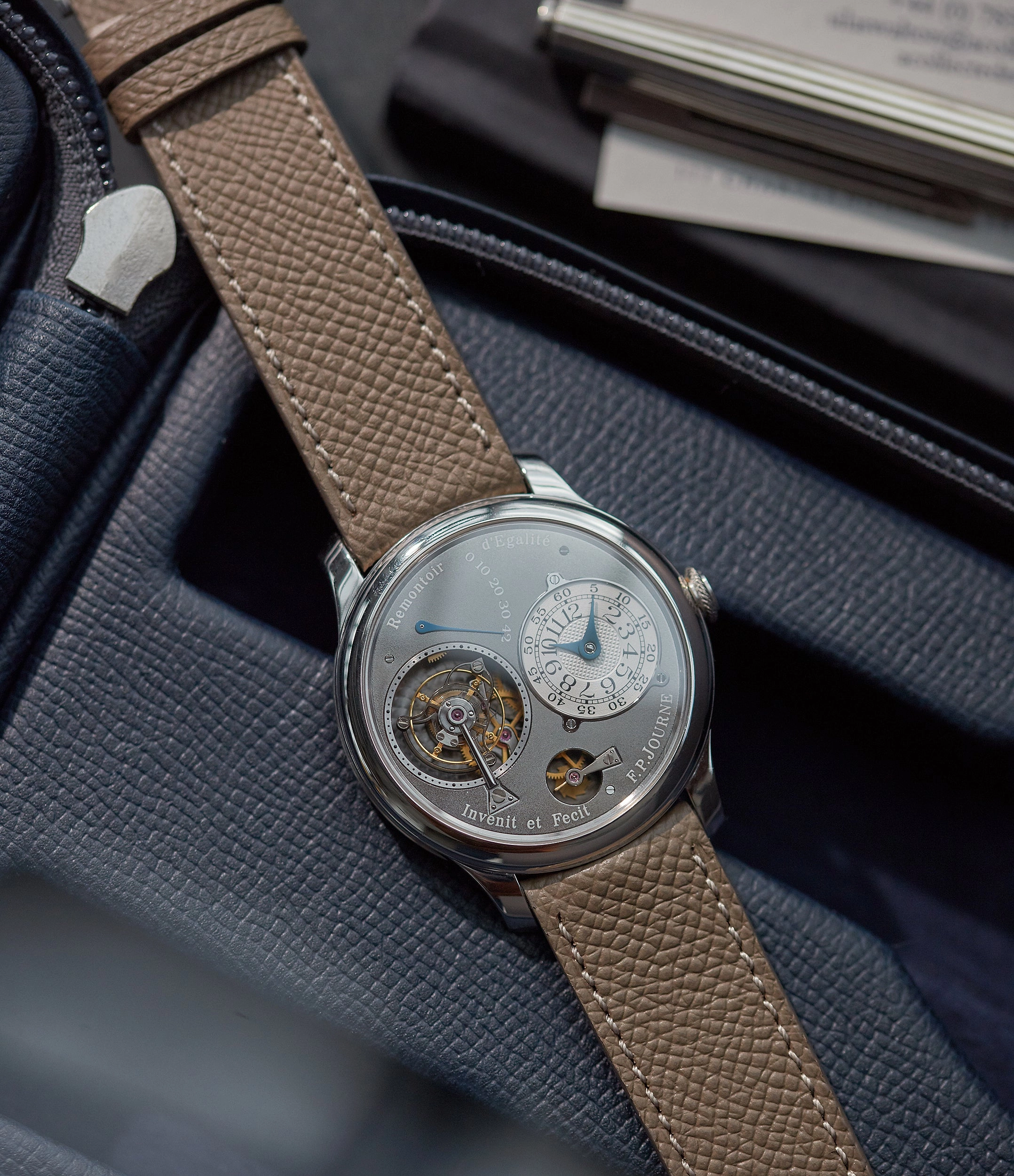 Tourbillon Remontoir | Ruthenium Dial | 40mm | Platinum