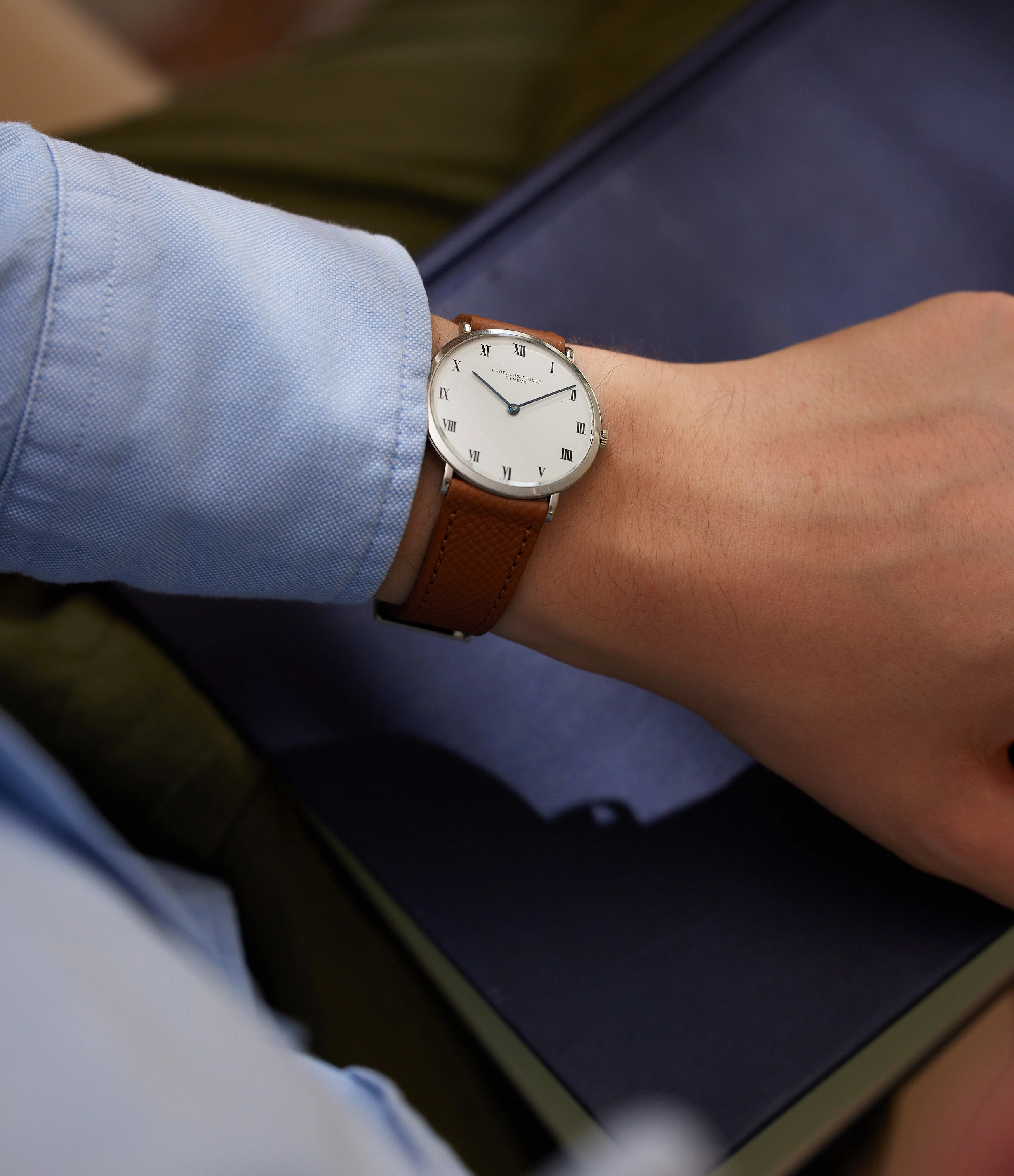 Ultra-thin Dress Watch | White Gold
