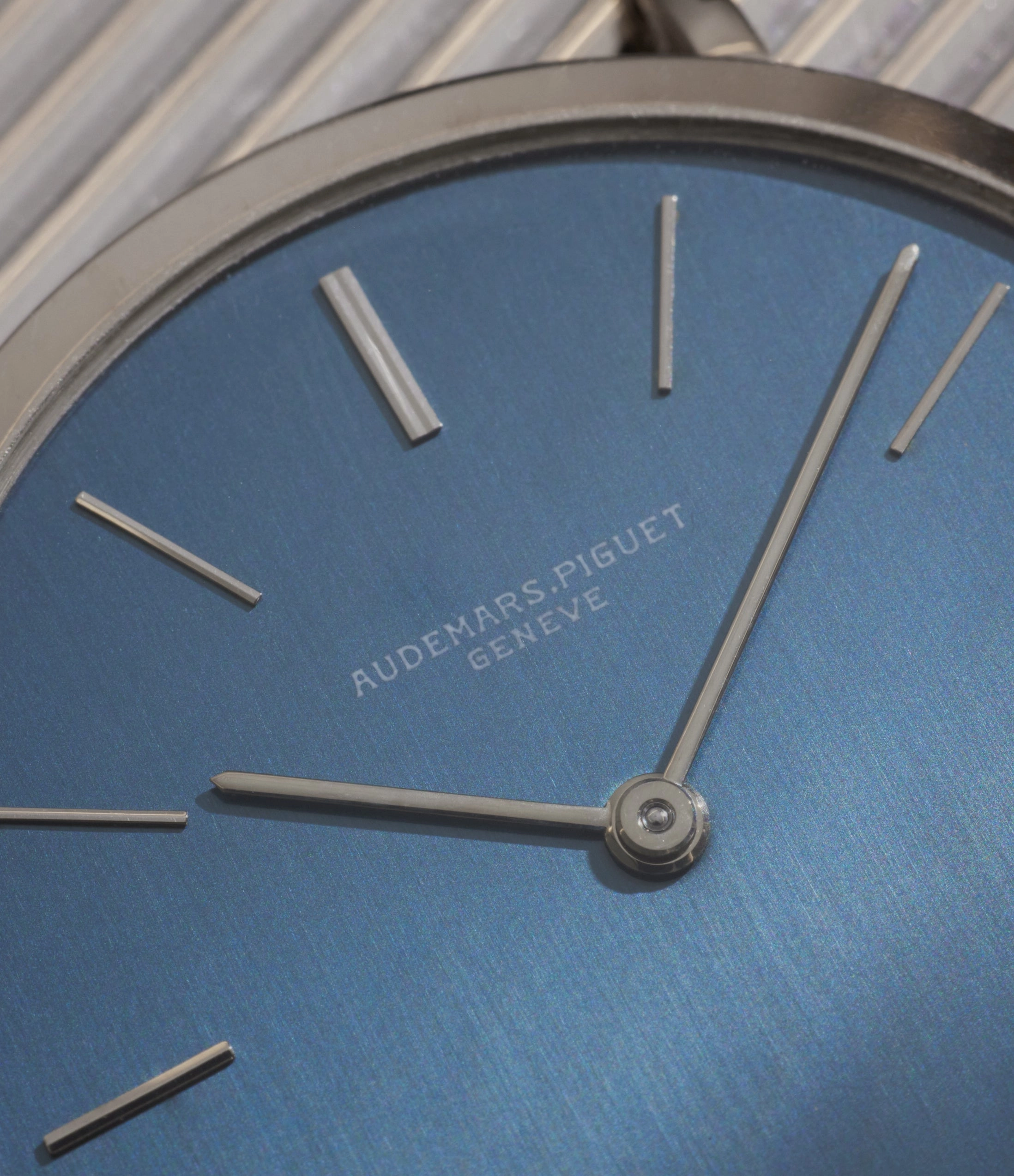 Ultra-thin Dress Watch | White Gold