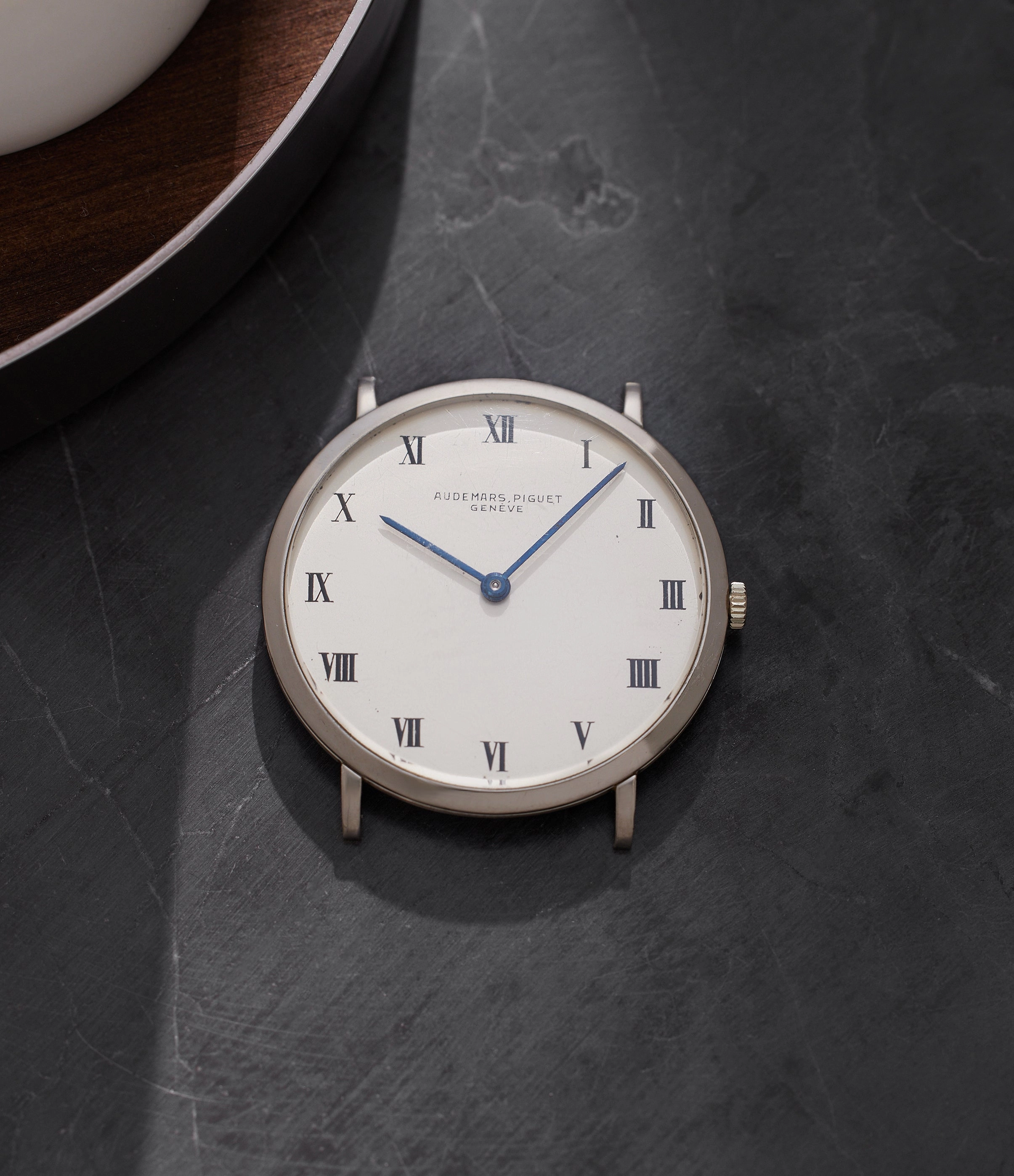 Ultra-thin Dress Watch | White Gold