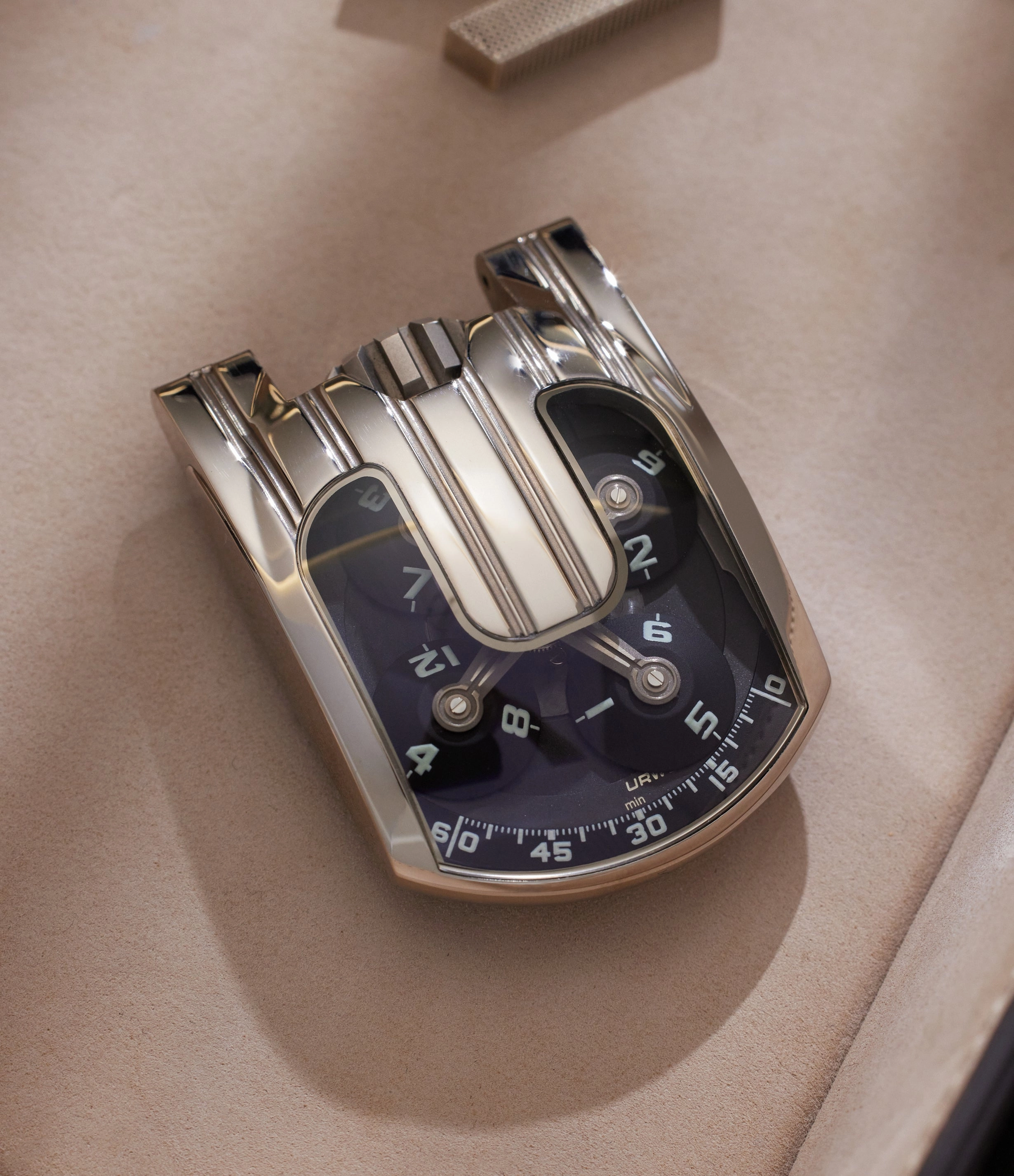 UR-103.07 | White Gold