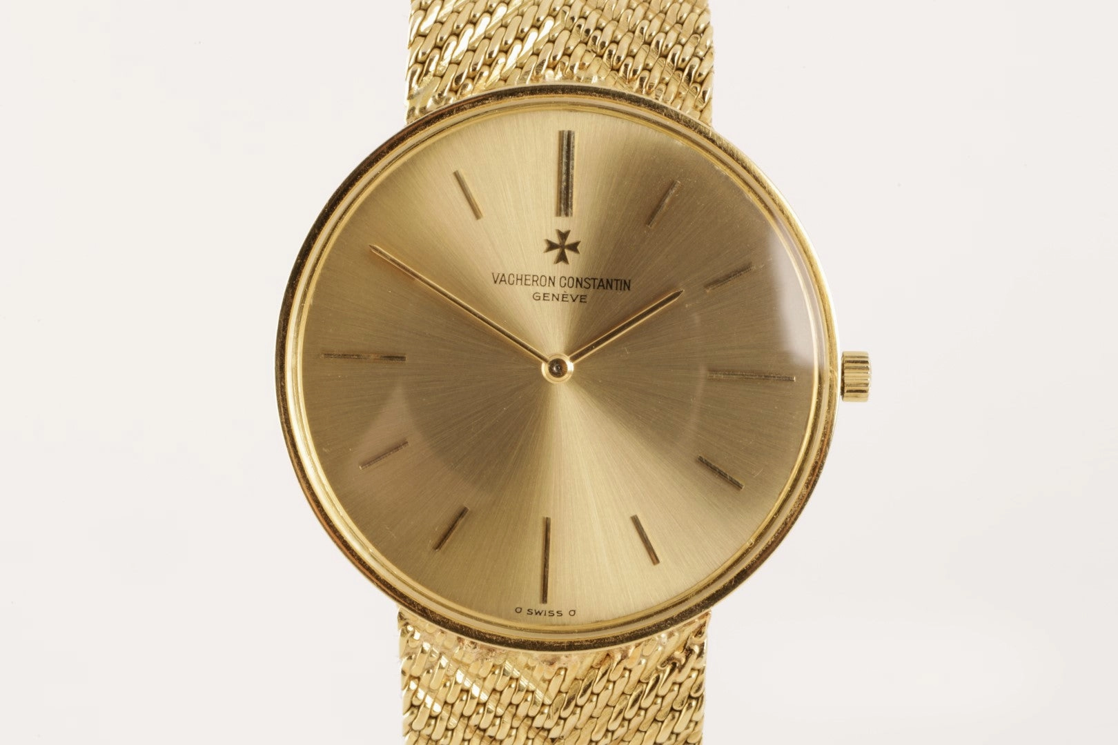 Vacheron Constantin 6820 18k Yellow Gold 32mm Watch (68.25g.)