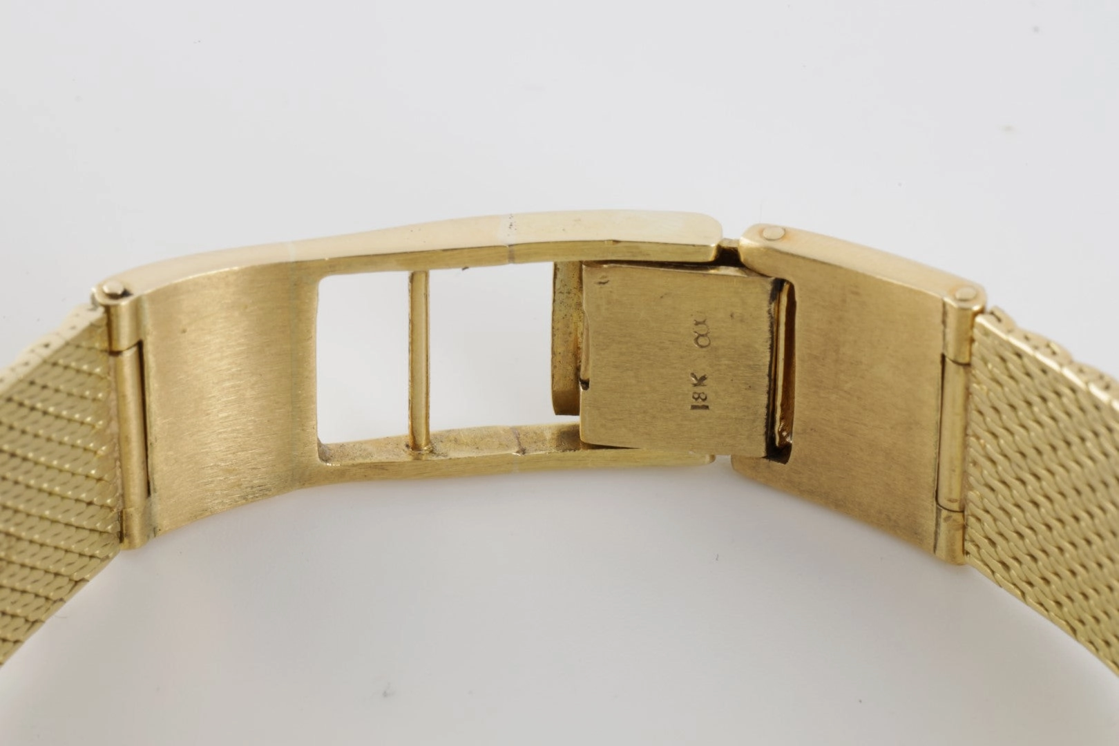Vacheron Constantin 6820 18k Yellow Gold 32mm Watch (68.25g.)