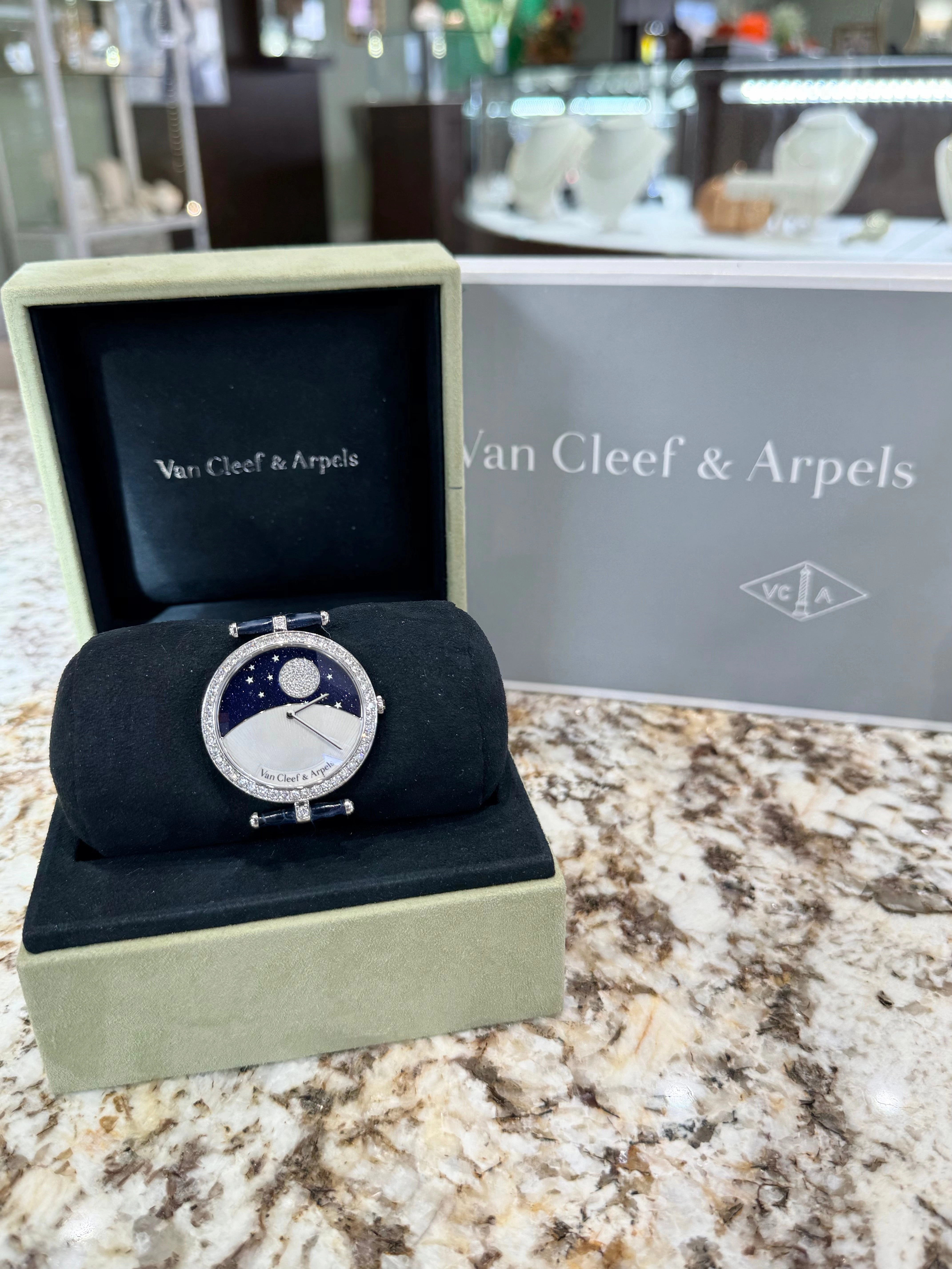 Van Cleef & Arpels Day and Night