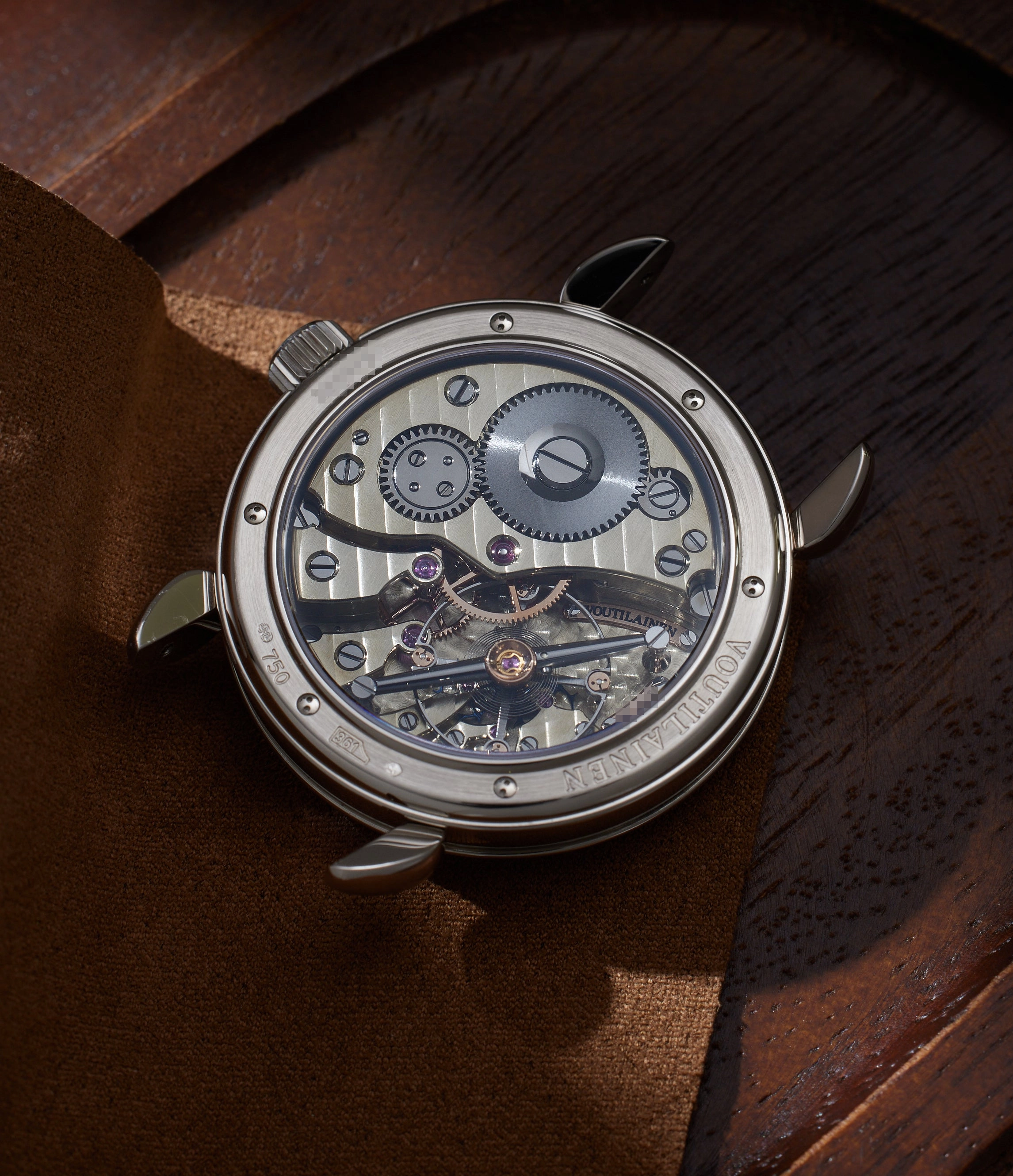 Vingt-8 | White Gold