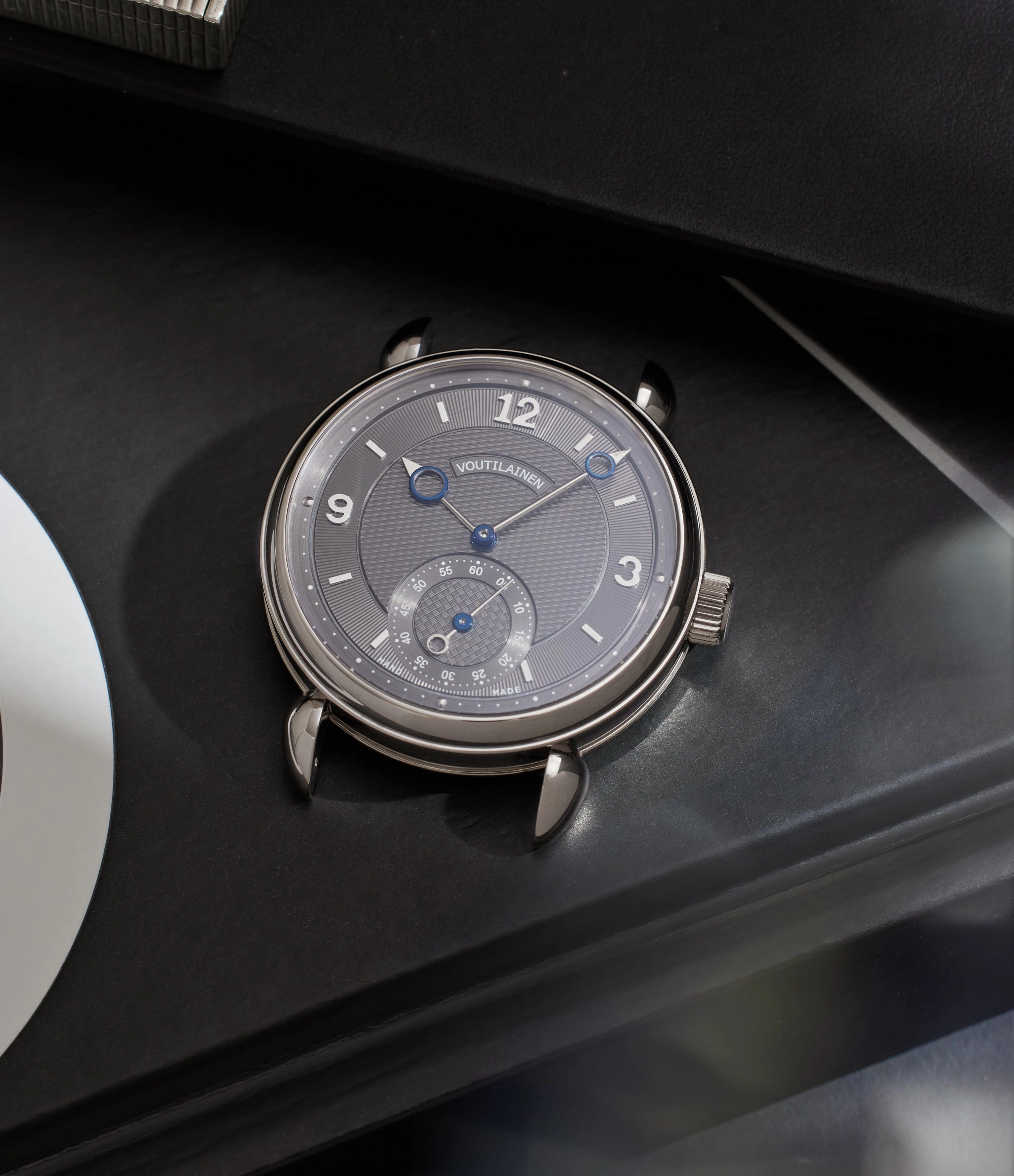 Vingt-8 | White Gold