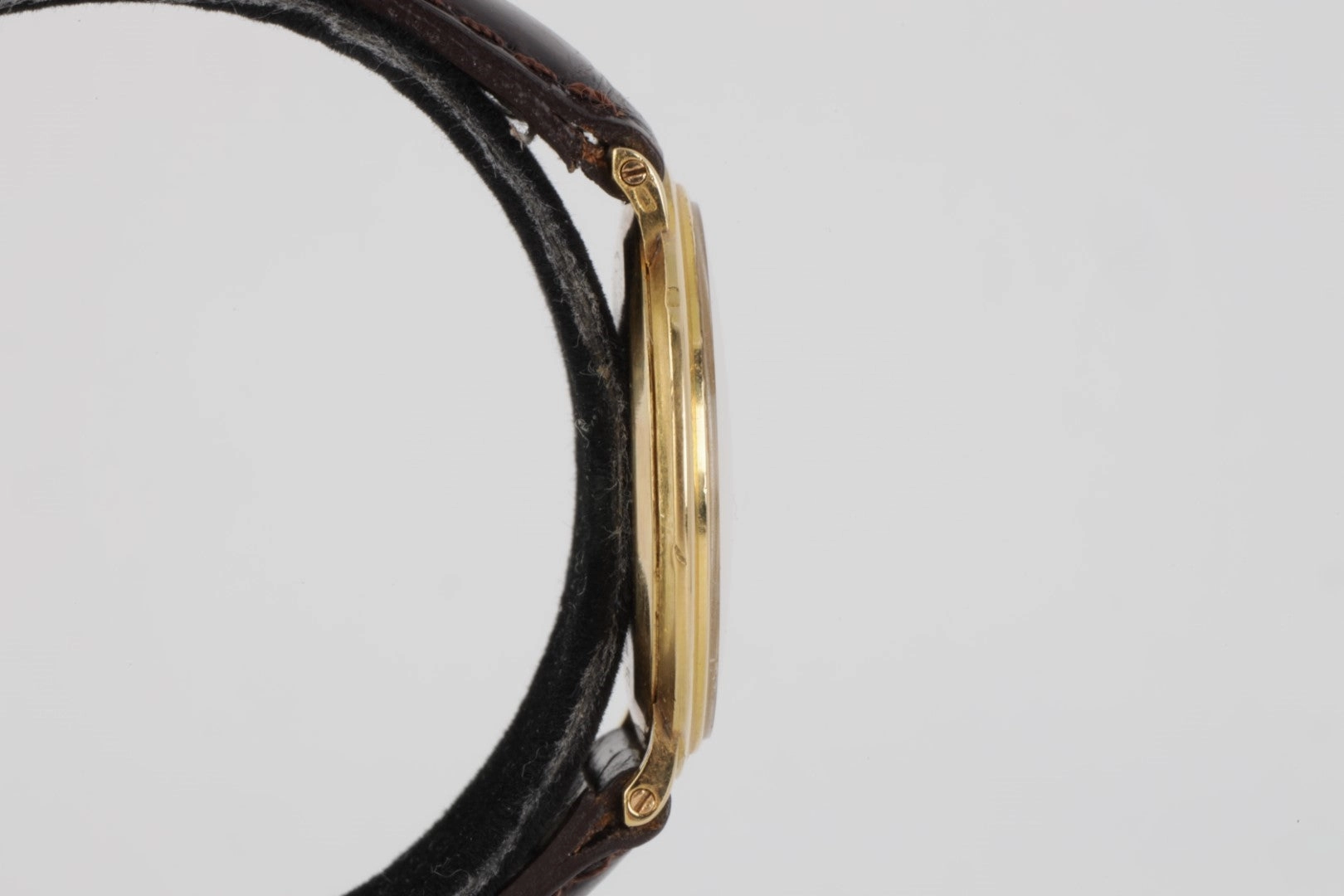 Vintage Classic Piaget 902 18K Yellow Gold (1969)