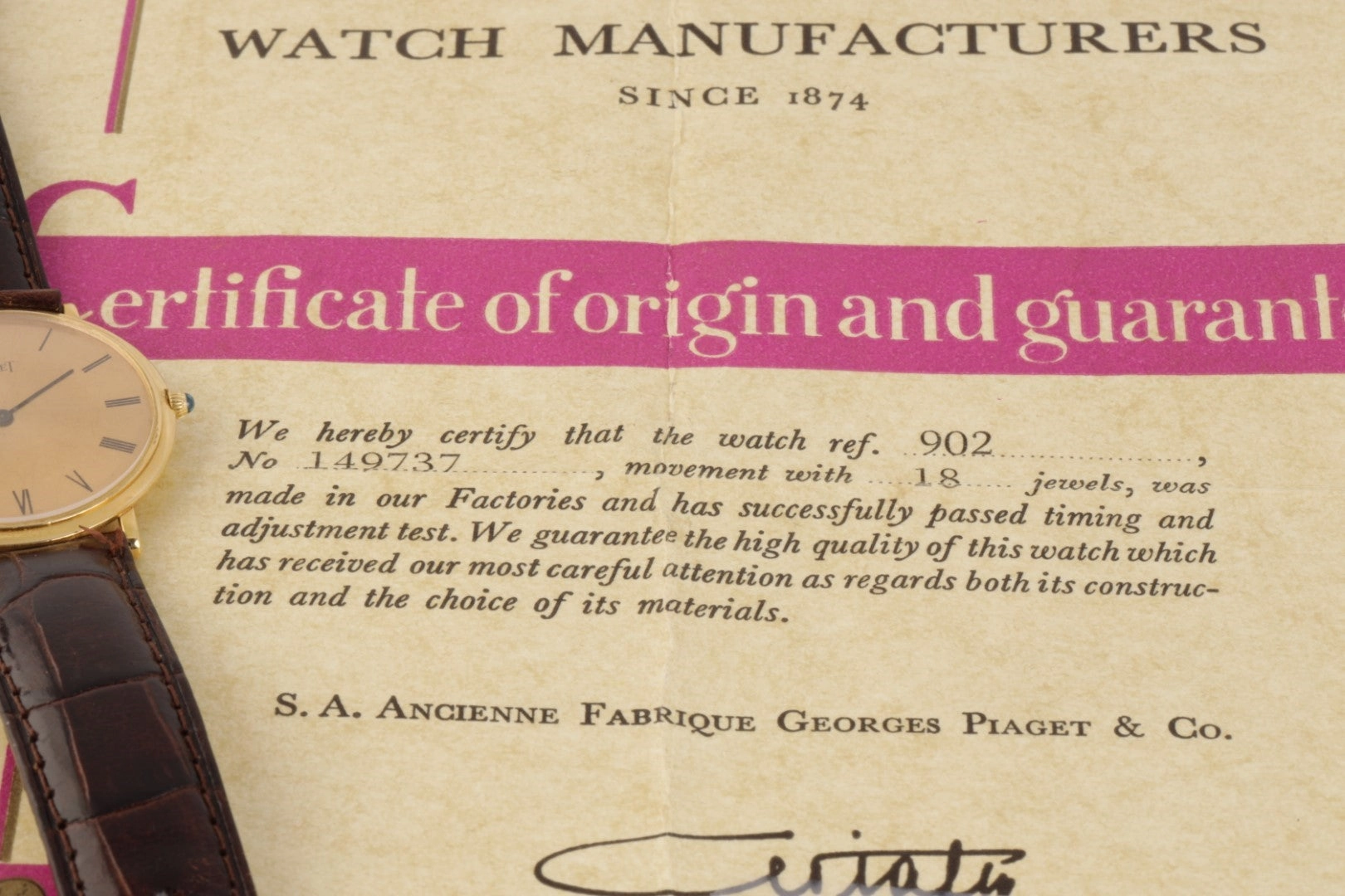 Vintage Classic Piaget 902 18K Yellow Gold (1969)