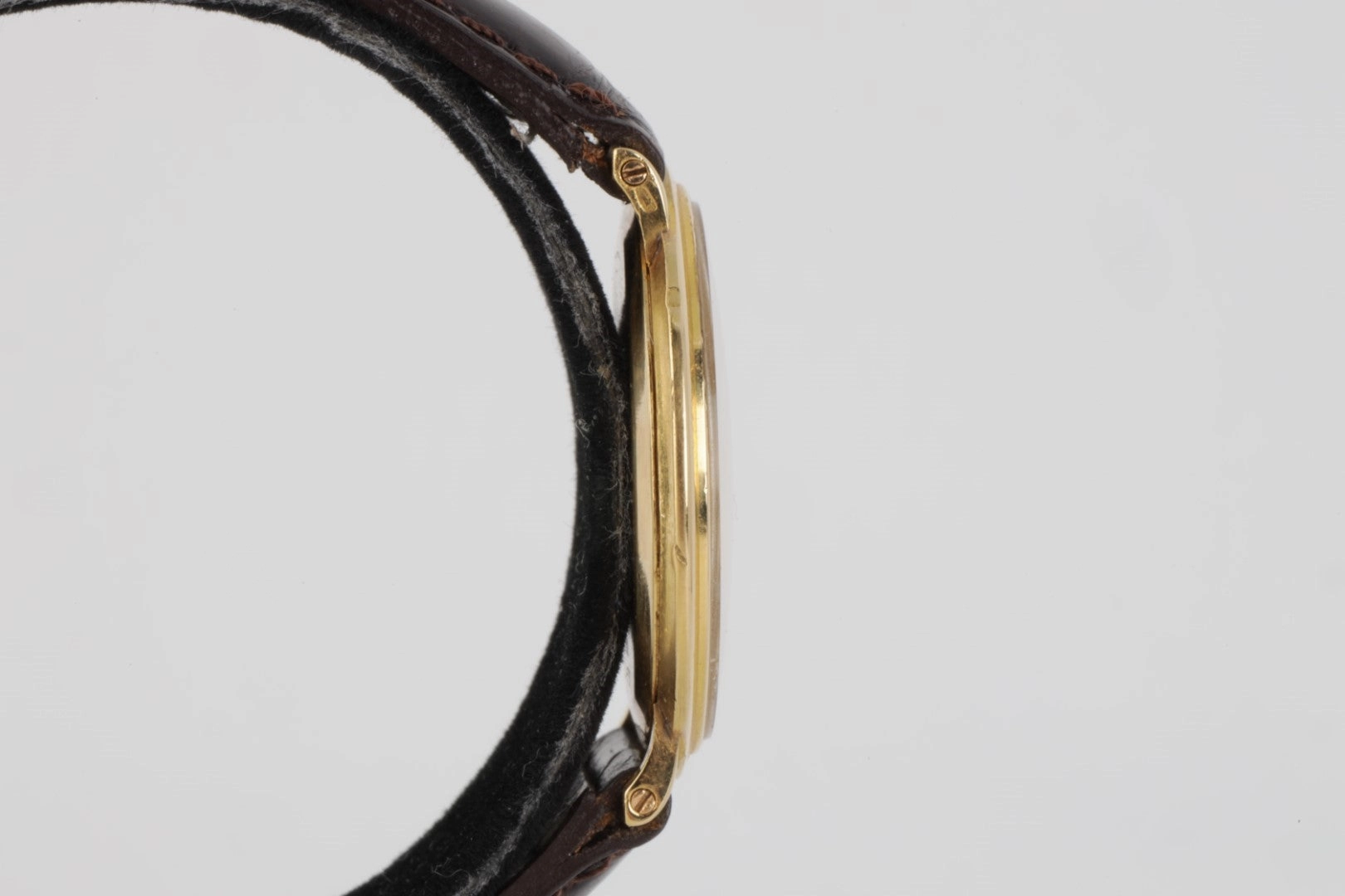 Vintage Classic Piaget 902 18K Yellow Gold (1969)