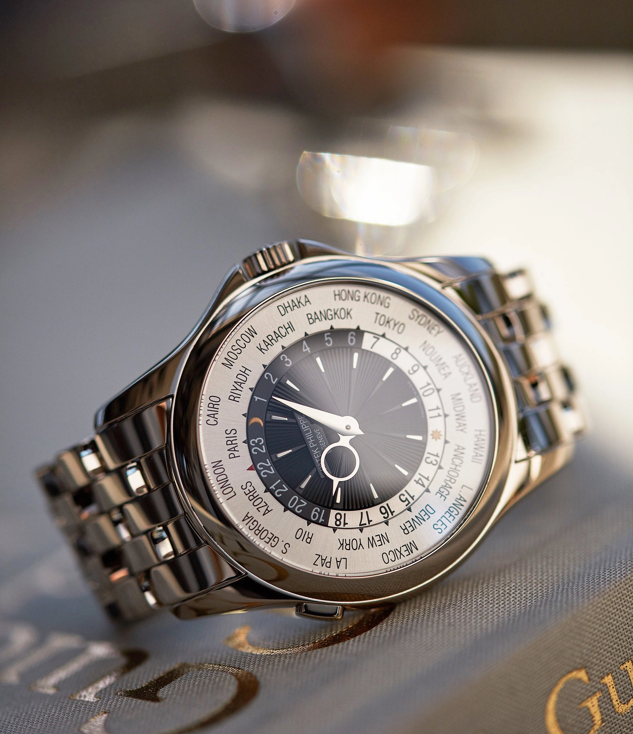 World Time 5130G | White Gold